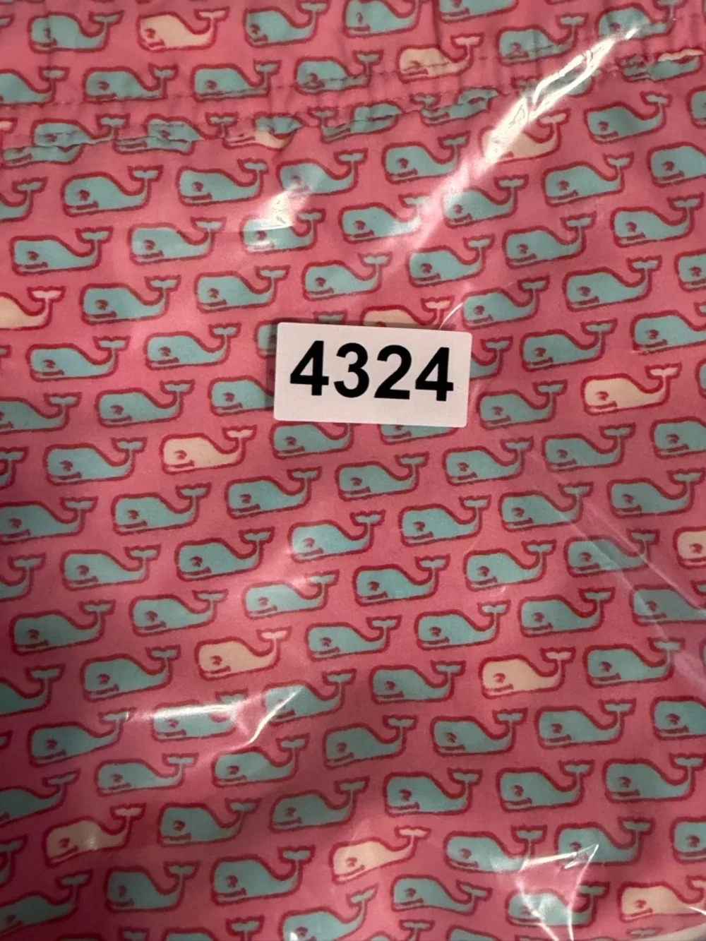 Vineyard Vines Size Medium Pink All Over Pattern Whale Print Swim Trunks